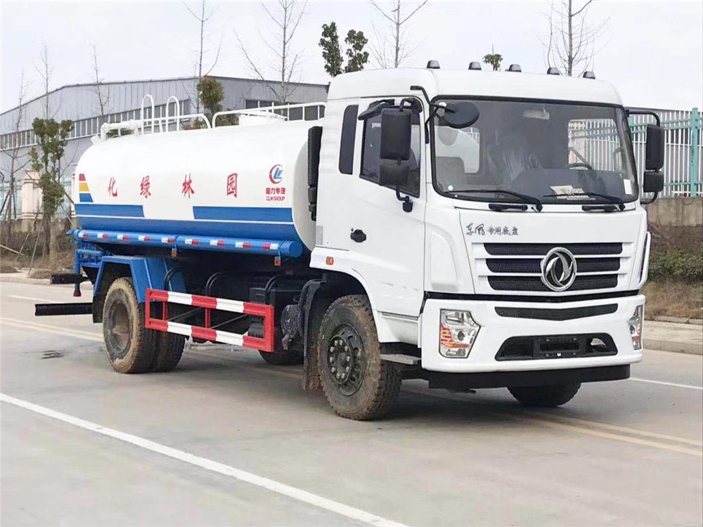 東風(fēng)專(zhuān)底D3S14方灑水車(chē) 東風(fēng)專(zhuān)底D3S14方灑水車(chē)